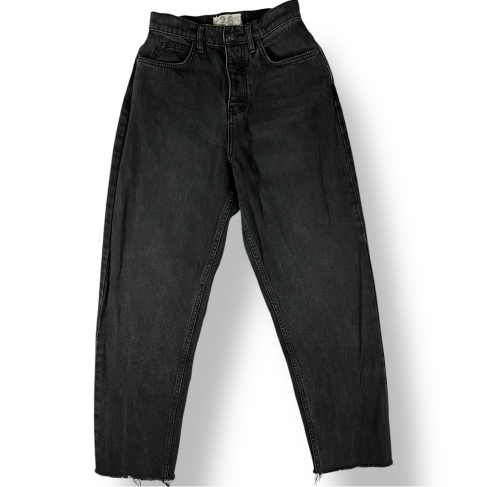 Free People Curvy Mom Jeans Black High Rise Barrel Leg Raw Hem 26 fit like 24